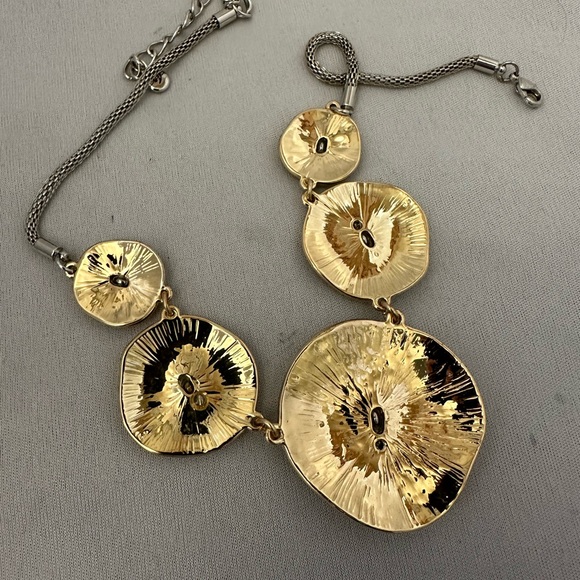 Versona gold and silver tone hammered disc necklace - Picture 2 of 4